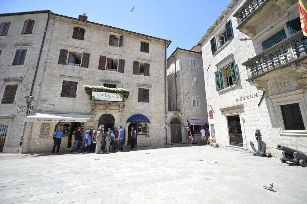 Apartmani Art Karampana Kotor Exterior foto